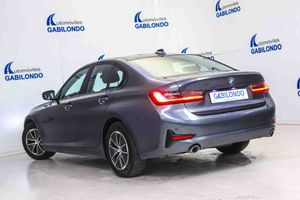 BMW Serie 3 318d Auto. - Foto 12