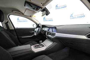 BMW Serie 3 318d Auto. - Foto 44