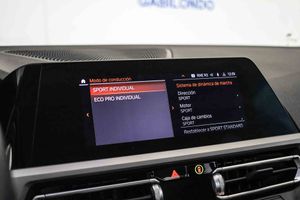 BMW Serie 3 318d Auto. - Foto 57