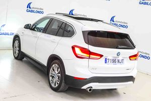BMW X1 xDrive25e **Techo panorámico** - Foto 14