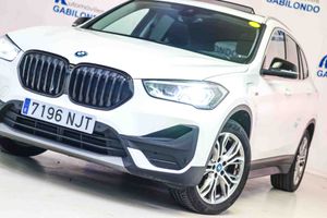 BMW X1 xDrive25e **Techo panorámico** - Foto 31