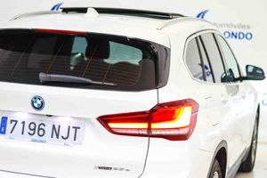 BMW X1 xDrive25e **Techo panorámico** - Foto 24