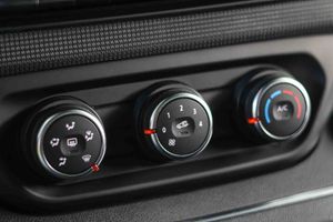 Renault Trafic L1H1 2.0 dCi Grand Confort - Foto 38