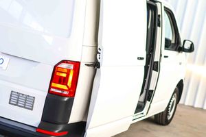 Volkswagen Transporter L1H1 2.0 TDI Business Line - Foto 17