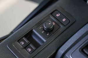 Volkswagen Transporter L1H1 2.0 TDI Business Line - Foto 28