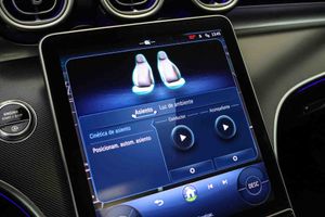 Mercedes Clase C C 220d AMG Line **Techo solar** - Foto 57