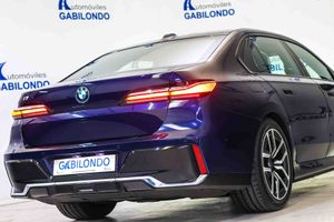 BMW i7 eDrive50 M Sport **Techo panorámico** - Foto 31