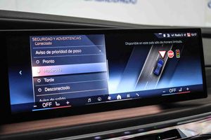 BMW i7 eDrive50 M Sport **Techo panorámico** - Foto 68