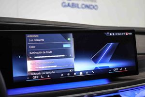 BMW i7 eDrive50 M Sport **Techo panorámico** - Foto 79