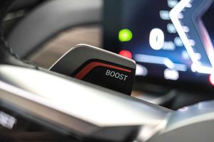 BMW i7 eDrive50 M Sport **Techo panorámico** - Foto 48