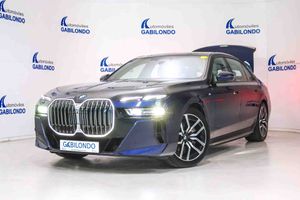 BMW i7 eDrive50 M Sport **Techo panorámico** - Foto 20