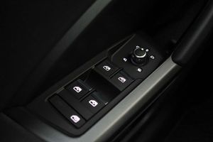 Audi Q3 Sportback 35 TFSI 110kW (150CV) S tronic S Line - Foto 30