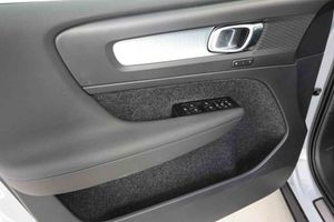 Volvo XC40 1.5 T5 Twin Momentum Auto - Foto 32
