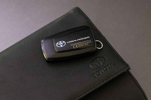 Toyota Highlander 2.5 Advance AWD-i **7 plazas** - Foto 74