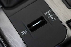 Toyota Highlander 2.5 Advance AWD-i **7 plazas** - Foto 44