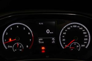 Volkswagen T-Roc Advance 1.5 TSI 110kW (150CV) **Techo panorámico** - Foto 54