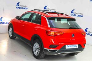 Volkswagen T-Roc Advance 1.5 TSI 110kW (150CV) **Techo panorámico** - Foto 13