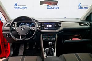 Volkswagen T-Roc Advance 1.5 TSI 110kW (150CV) - Foto 3