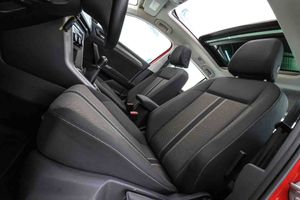 Volkswagen T-Roc Advance 1.5 TSI 110kW (150CV) **Techo panorámico** - Foto 27