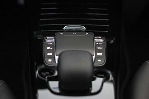 Mercedes CLA Shooting Brake 180 D DCT - Foto 40