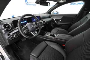 Mercedes CLA Shooting Brake 180 D DCT - Foto 25