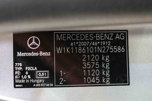 Mercedes CLA Shooting Brake 180 D DCT - Foto 7