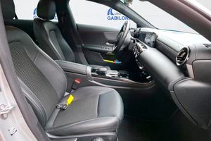 Mercedes CLA Shooting Brake 180 D DCT - Foto 6