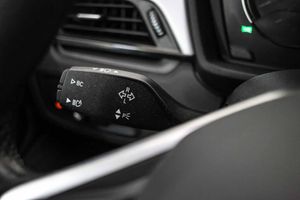 BMW X1 sDrive18i Auto xLine - Foto 36