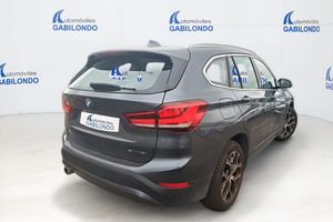 BMW X1 sDrive18i Auto xLine - Foto 8