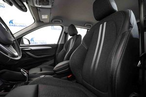 BMW X1 sDrive18i Auto xLine - Foto 27