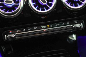 Mercedes Clase A Sedán A 250 e **Techo panorámico** - Foto 46