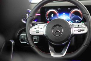 Mercedes Clase A Sedán A 250 e **Techo panorámico** - Foto 37