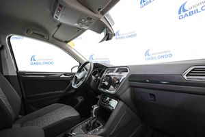 Volkswagen Tiguan Life 1.5 TSI 110kW (150CV) DSG - Foto 46