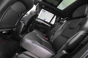 Volvo XC90 2.0 T8 AWD Recharge R-Design Auto **Techo panorámico** 7 Plazas - Foto 50