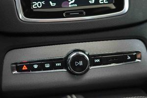 Volvo XC90 2.0 T8 AWD Recharge R-Design Auto **Techo panorámico** 7 Plazas - Foto 48