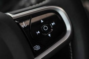 Volvo XC90 2.0 T8 AWD Recharge R-Design Auto **Techo panorámico** 7 Plazas - Foto 41