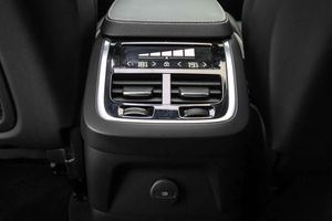 Volvo XC90 2.0 T8 AWD Recharge R-Design Auto **Techo panorámico** 7 Plazas - Foto 52