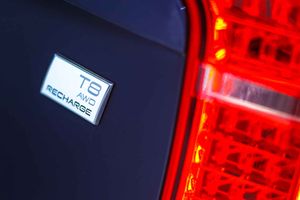 Volvo XC90 2.0 T8 AWD Recharge R-Design Auto **Techo panorámico** 7 Plazas - Foto 15