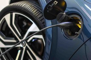 Volvo XC90 2.0 T8 AWD Recharge R-Design Auto **Techo panorámico** 7 Plazas - Foto 12