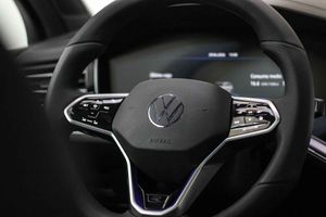 Volkswagen Touareg R 3.0 V6 TSI 340kW Tip 4M **Techo panorámico** - Foto 38