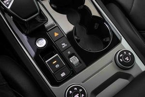 Volkswagen Touareg R 3.0 V6 TSI 340kW Tip 4M **Techo panorámico** - Foto 50