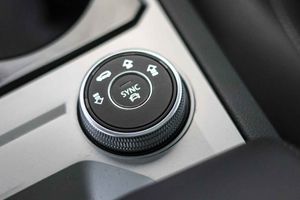 Volkswagen Touareg R 3.0 V6 TSI 340kW Tip 4M **Techo panorámico** - Foto 49