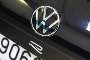 Volkswagen Touareg R 3.0 V6 TSI 340kW Tip 4M **Techo panorámico** - Foto 26