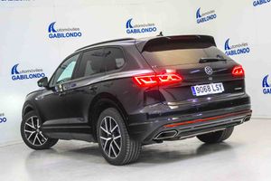 Volkswagen Touareg R 3.0 V6 TSI 340kW Tip 4M **Techo panorámico** - Foto 12