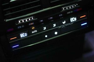 Volkswagen Touareg R 3.0 V6 TSI 340kW Tip 4M **Techo panorámico** - Foto 58