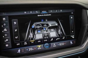 Volkswagen Touareg R 3.0 V6 TSI 340kW Tip 4M **Techo panorámico** - Foto 69