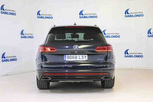 Volkswagen Touareg R 3.0 V6 TSI 340kW Tip 4M **Techo panorámico** - Foto 4