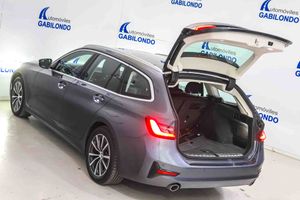 BMW Serie 3 318d Auto.Touring - Foto 24