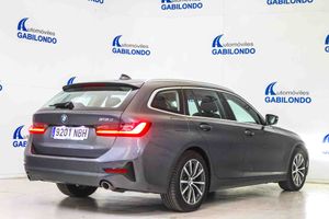 BMW Serie 3 318d Auto.Touring - Foto 12