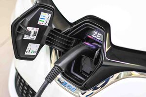 Renault Zoe Business 100kW R135 52kWH Comercial 2 Plazas - Foto 11